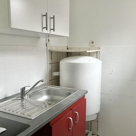 Location Appartement 2 pièces 45m² ROUBAIX 59100 - Photo 3