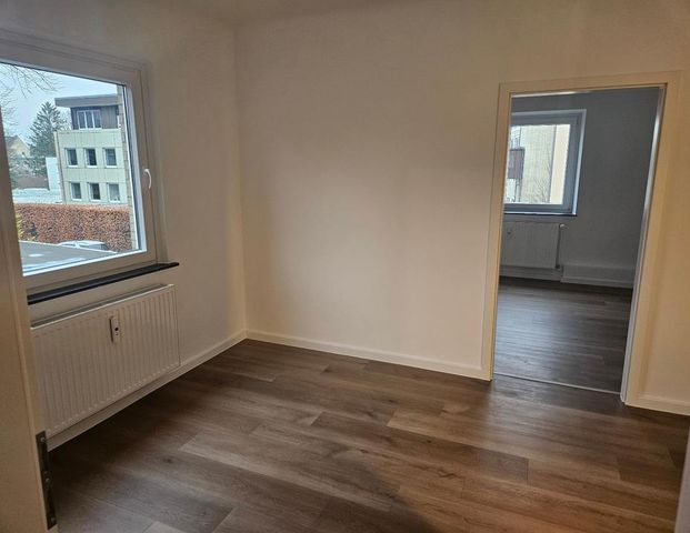 Neu modernisiere Zweizimmerwohnung in Stellingen - Photo 1