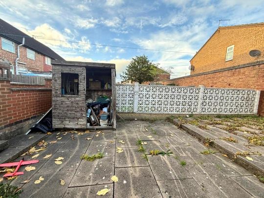 3 bedroom terraced house to rent - Photo 1