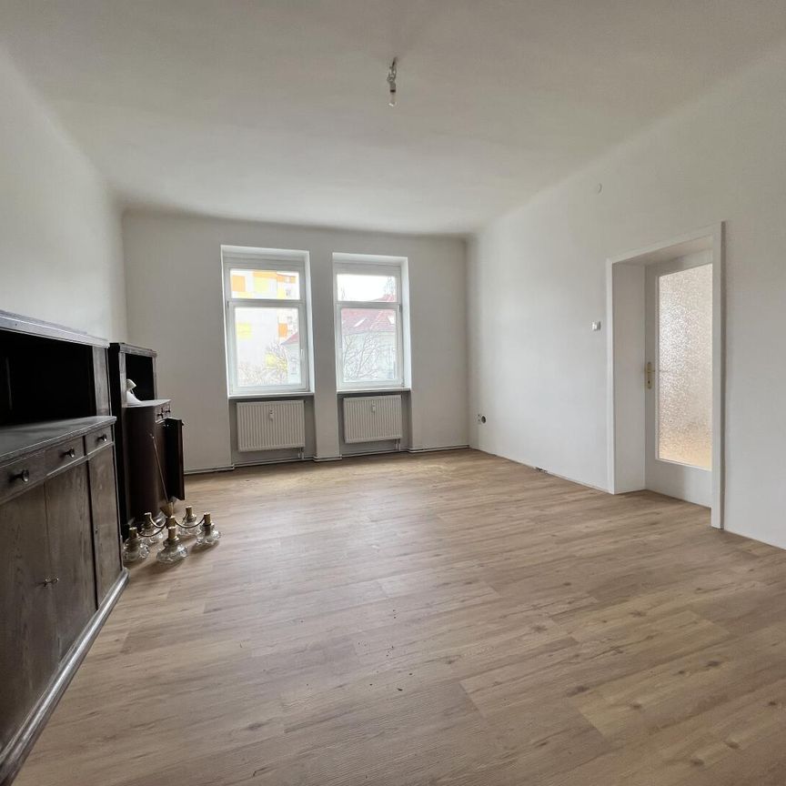Top sanierte 3 Zimmer und möblierte Küche, Garten, ab sofort ++Videorundgang++ - Photo 1