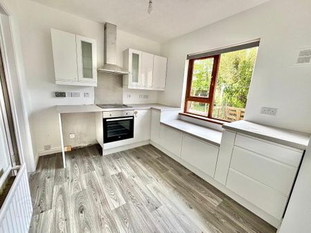 28 Laurelmount Road, Coleraine, BT51 3BA - Photo 4