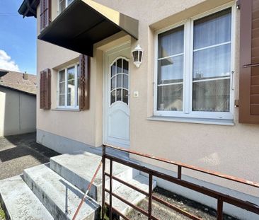 Top Renovierte 3.5 Zimmer Wohnung im im 1. OG - Photo 1