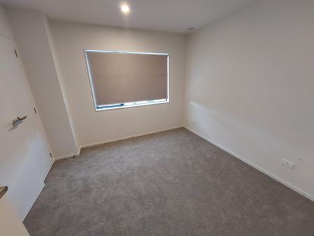 Modern Townhouse 2 Bedrooms - Photo 4