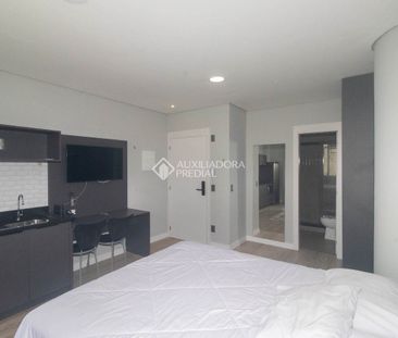 Apartamento com 1 quarto e 27m² para alugar em Centro Histórico, Po... - Photo 5