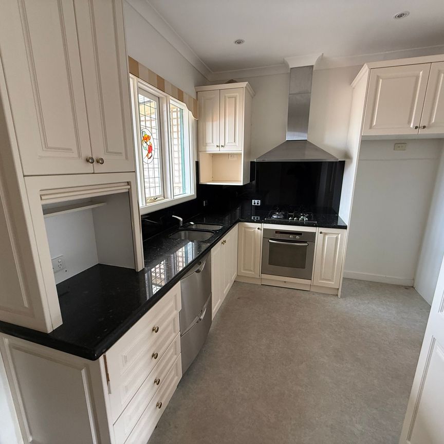 3 Bedroom Home!! - Photo 1