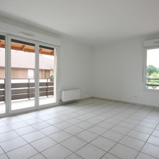 PRINGY / Location Appartement 56 m² - Photo 1