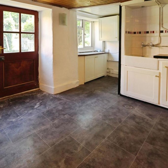 2 bedroom cottage to rent - Photo 1