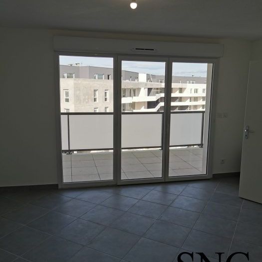 T2 AVEC PARKING - Photo 1