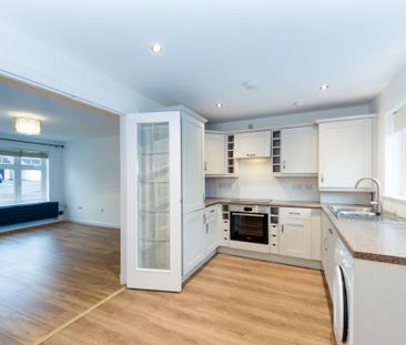 2 bedroom semi-detached house to rent - Photo 6