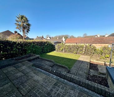 Clarke Close - Photo 4