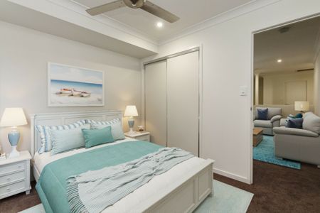 MODERN & SPACIOUS 4 BED HOME - Photo 4