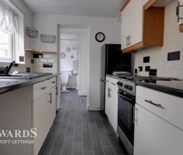 3 bedroom terraced house to rent - Photo 5