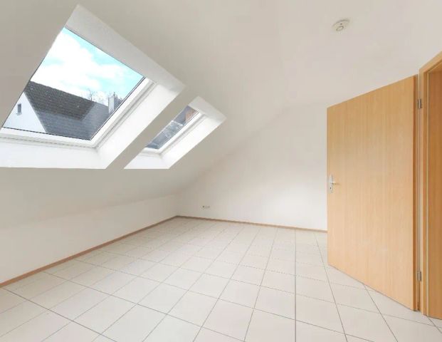 3-Zimmer Dachgeschoss Wohnung in zentrumsnaher Lage von Hemer - Photo 1