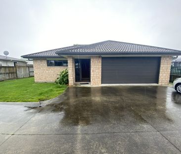GREAT SIZED FAMILY HOME IN TE PUKE - Photo 2