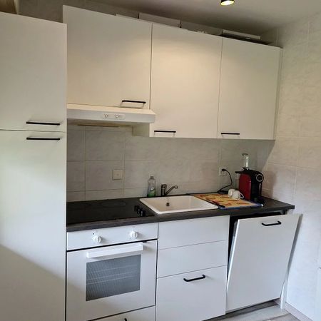 Studio N° 03, rez inférieur - Bail à durée déterminée de 3 ans - Photo 3