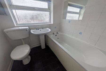 Frederick Road, NG9 - Photo 5