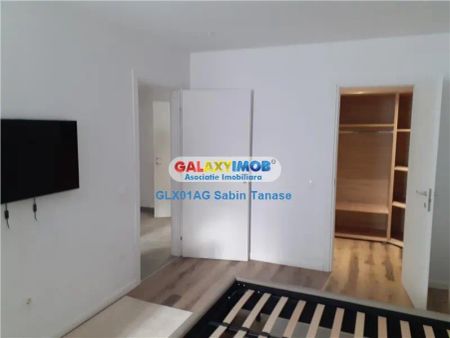 de inch ap cu 2 camere ultracentral FOND NOU cu parcare - Fotografie 3