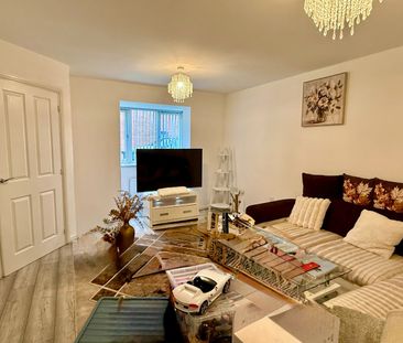 3 Bed Semi-Detached House, Argyll Way, B66 - Photo 1