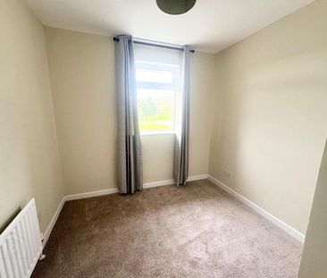 10 Belvoir Close, Belfast, BT8 7PL - Photo 3