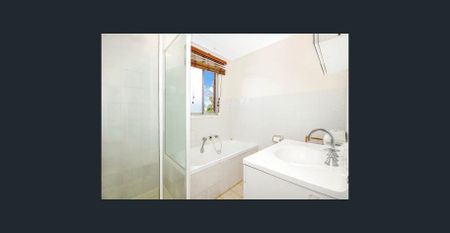 Cozy Family Home! - Photo 5