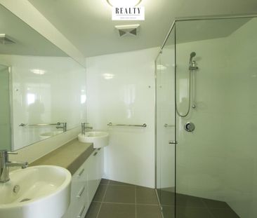 Location, Location, Location – Waterfront Unit near Hospital Precinct - Photo 6