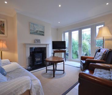 4 bedroom semi-detached house to rent - Photo 2