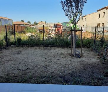 T2 AVEC TERRASSE+JARDIN+PARKING - Photo 2