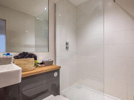 3 bedroom apartment to rent - Photo 5