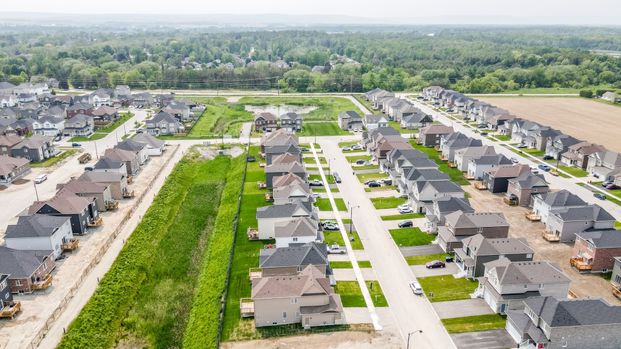 For Lease - 243 McKenzie Drive, Clearview, Ontario - Photo 1