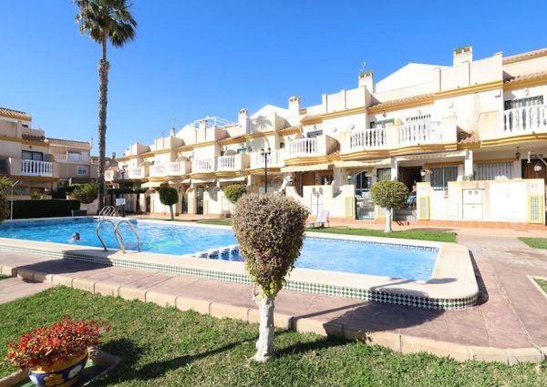 Impecable Adosado en Cabo Roig, Vacacional - €1300/mes