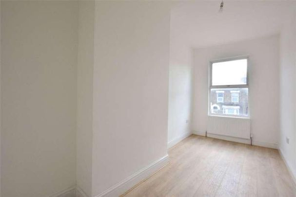 Aldeburgh Street, London, SE10 - Photo 1