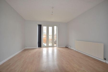 2 bedroom townhouse to rent - Photo 2