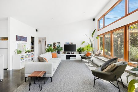 28 Gymea Street, Narrabundah ACT 2604 - House For Rent | Domain - Photo 3