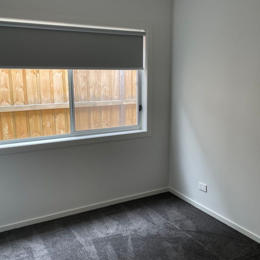 4 Bedroom Charmer - Photo 1