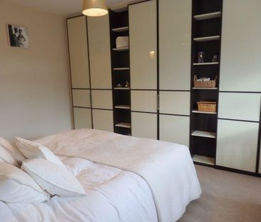 4 bedroom detached house to rent - Photo 5