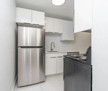Hi-Level | 11005 98 Ave, Edmonton - Photo 1