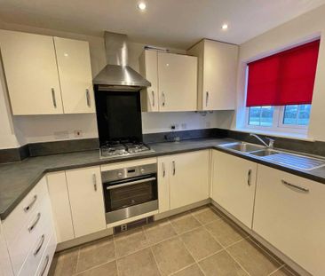 2 bedroom semi-detached house to rent - Photo 3