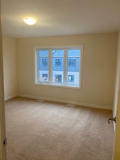 For Lease - 11 Copeman Avenue, Brantford, Ontario - Photo 3