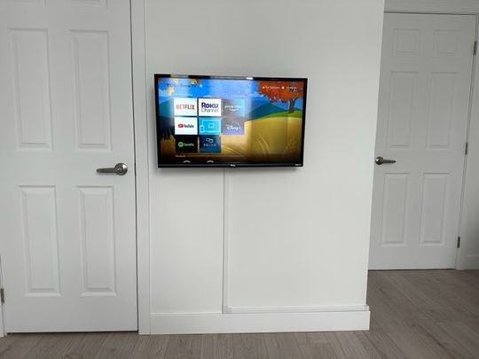 Unit 305: Entire unit - Photo 1