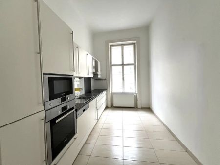 Unbefristet: Großzügige 3-Zimmerwohnung bei Belvedere - Photo 2