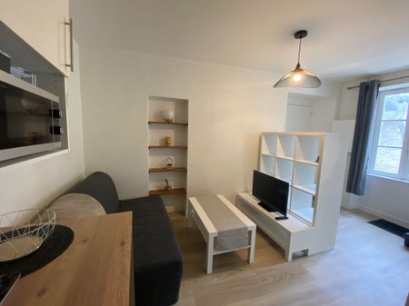Location Appartement 1 pièce 26m² BAYEUX 14400 - Photo 2