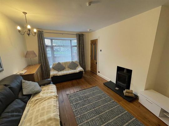 40 Rossnareen Avenue, Belfast, BT11 8LP - Photo 1