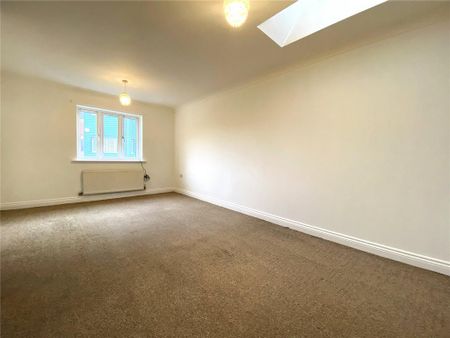 2 bedroom semi-detached house to rent - Photo 3