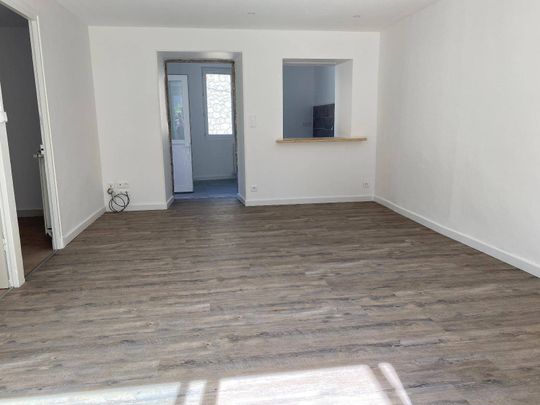 Location maison de village 3 pièces 60 m² à Lalevade-d'Ardèche (07380) 5 - Photo 1