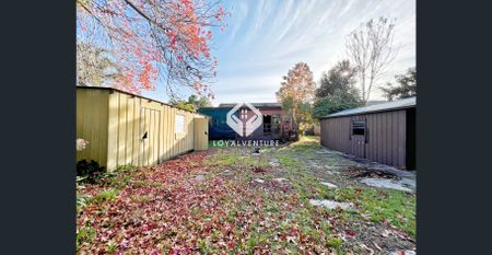 Versatile Family Home with Multiple Living Areas and Outdoor Appeal - Photo 5