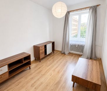 Pronájem bytu 2+1 54 m² - Fotografie 4