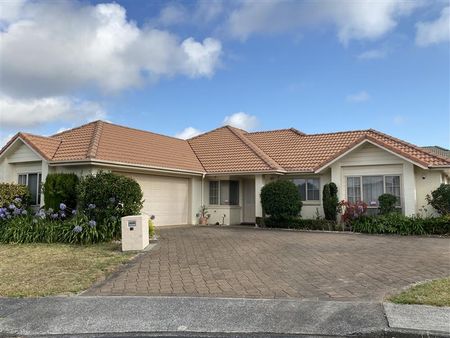 Golflands 4 bedrooms and 2 bathroom - Photo 3