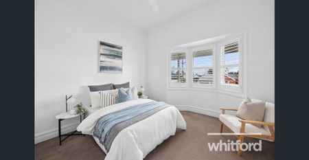 Lifestyle, location and timeless style! - Photo 2