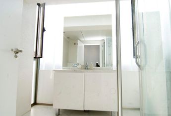 Apartment for rent on the beachfront of Arenal in Javea.