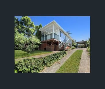 FRESHLY PAINTED, 3 BEDROOM FAMILY HOME! - Photo 1